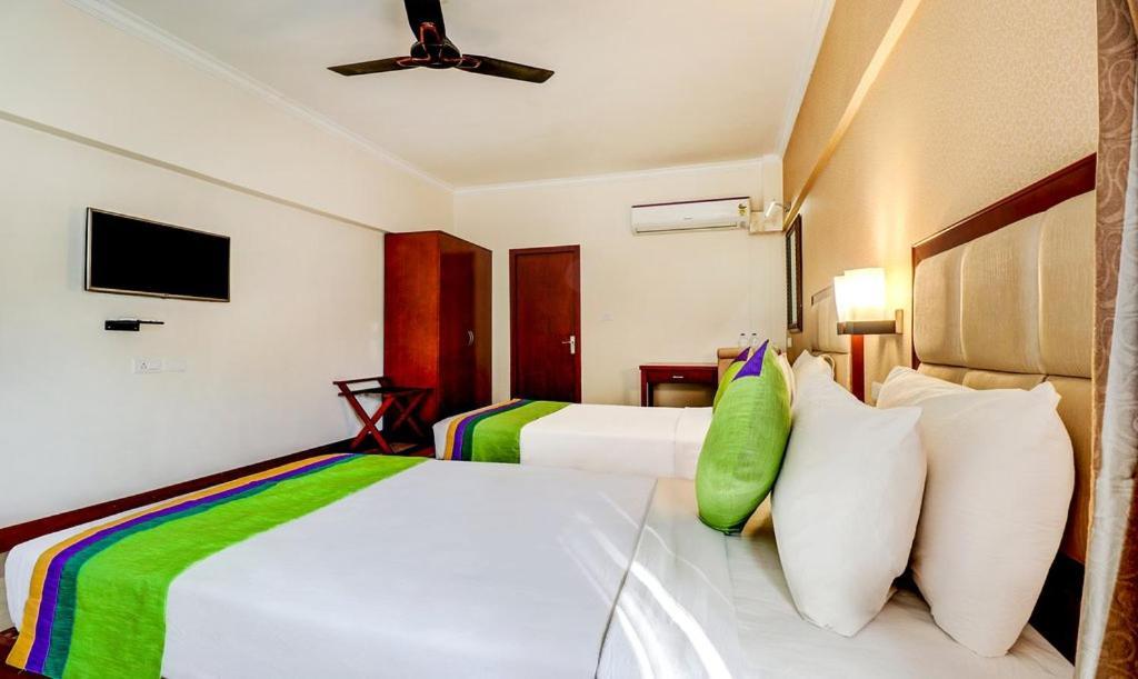 Rr Inn Group Of Hotels Канниякумари Экстерьер фото