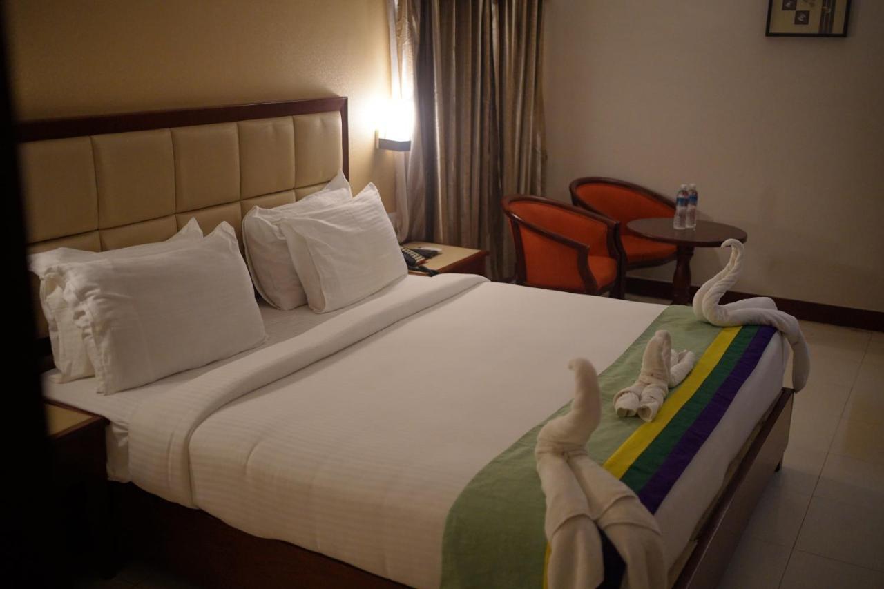Rr Inn Group Of Hotels Канниякумари Экстерьер фото