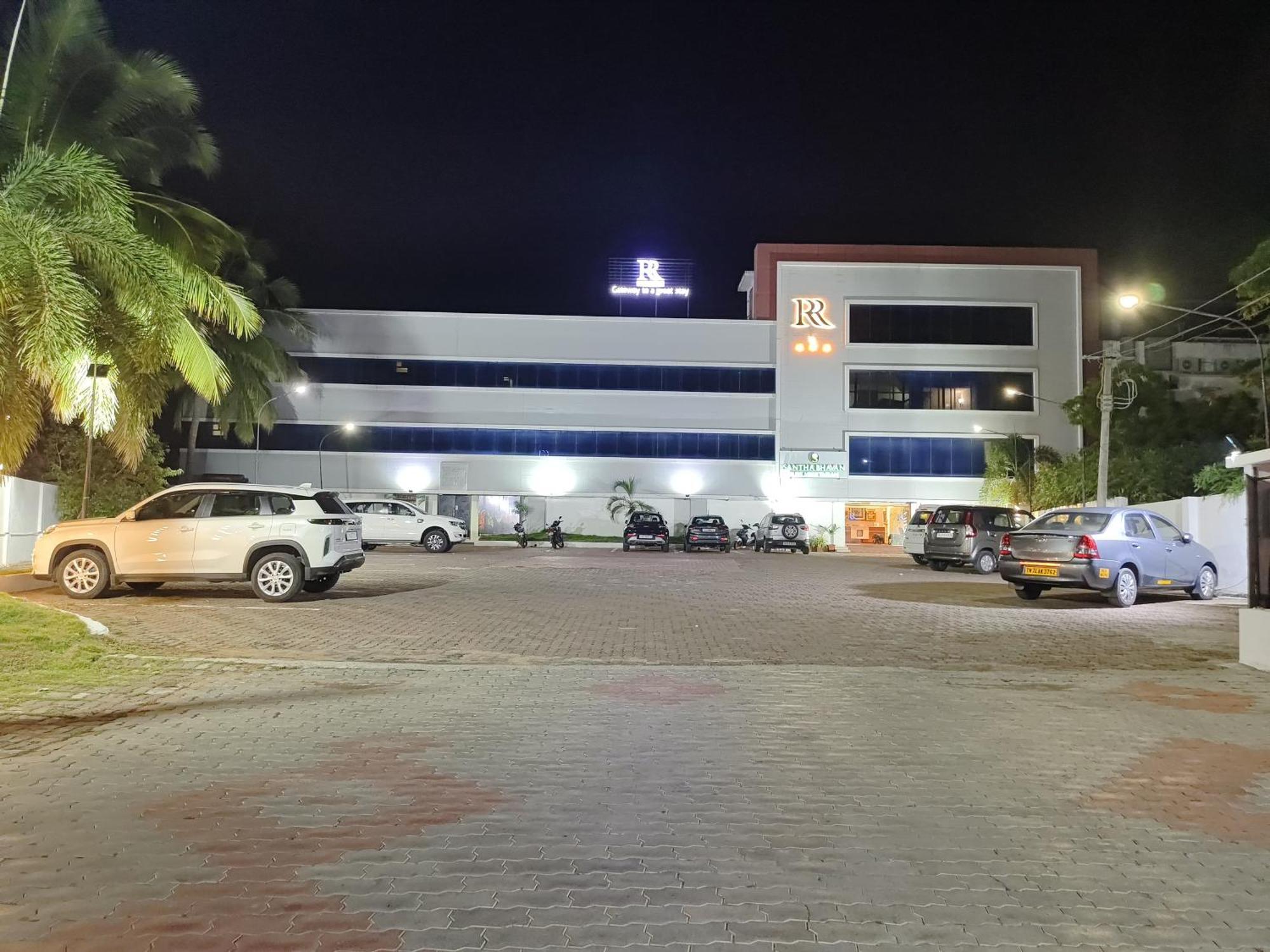 Rr Inn Group Of Hotels Канниякумари Экстерьер фото