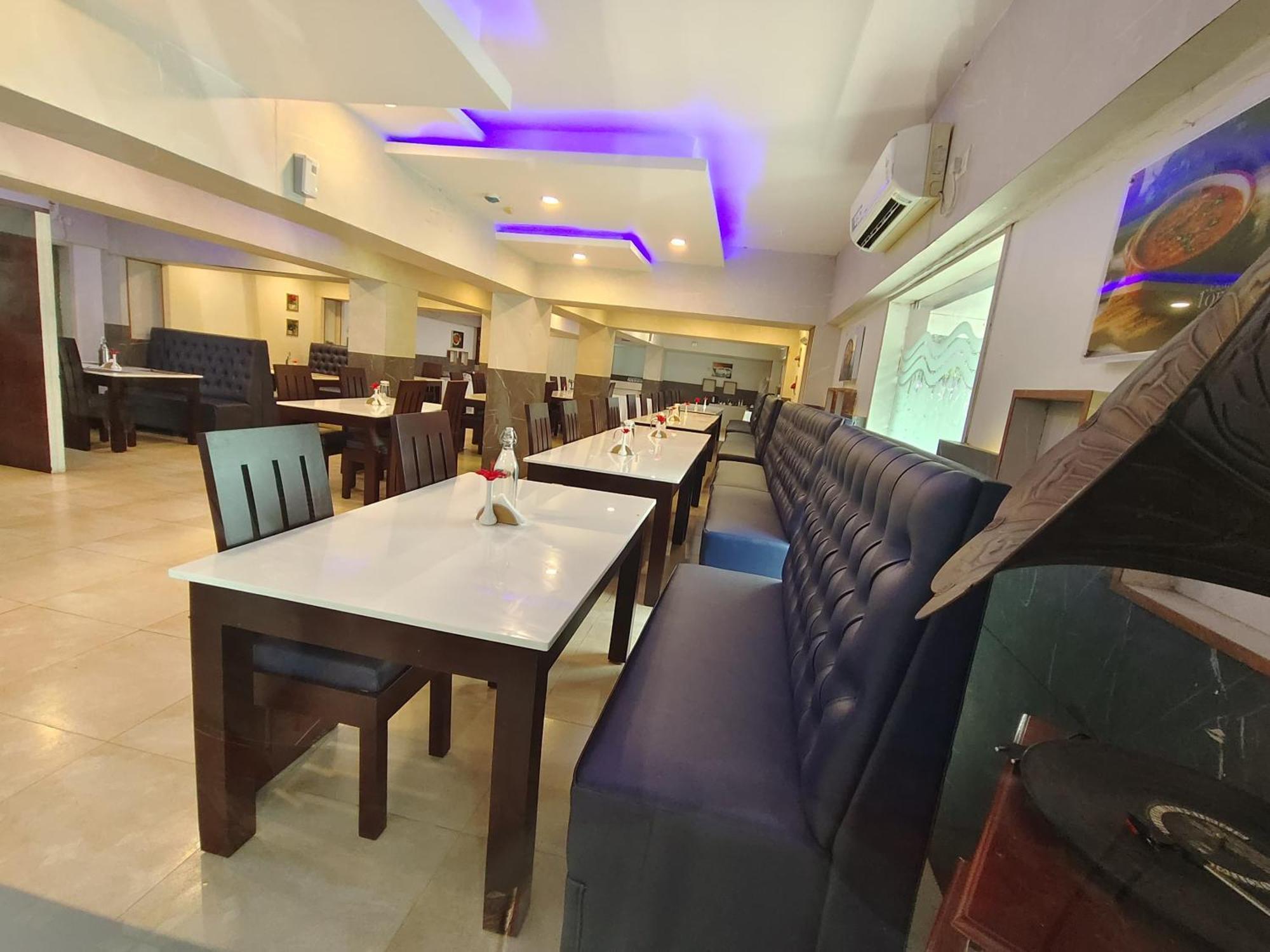 Rr Inn Group Of Hotels Канниякумари Экстерьер фото
